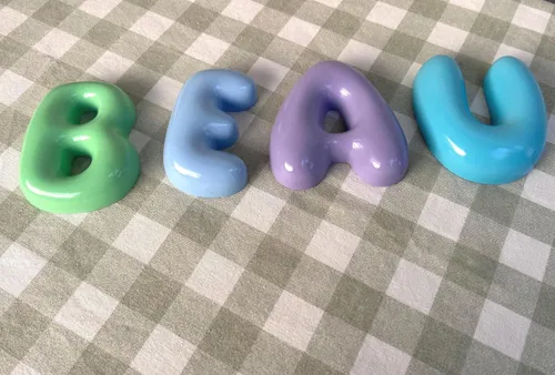 Clay-Look Bubble Letters
